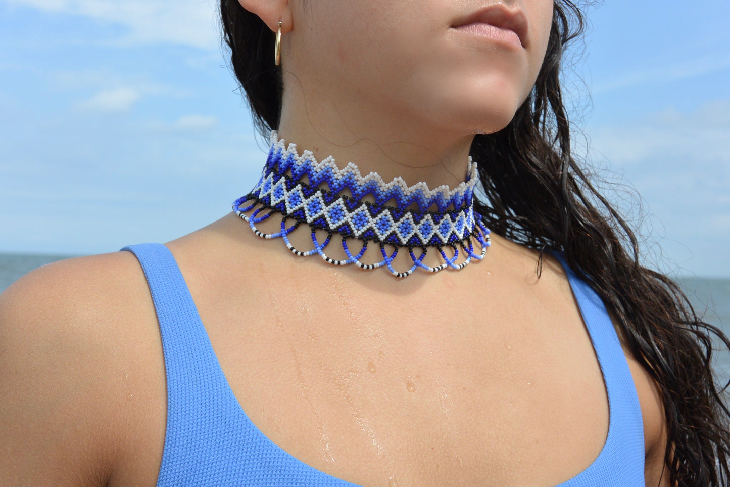HIGH NECK CHOKER DARK BLUE/WHITE