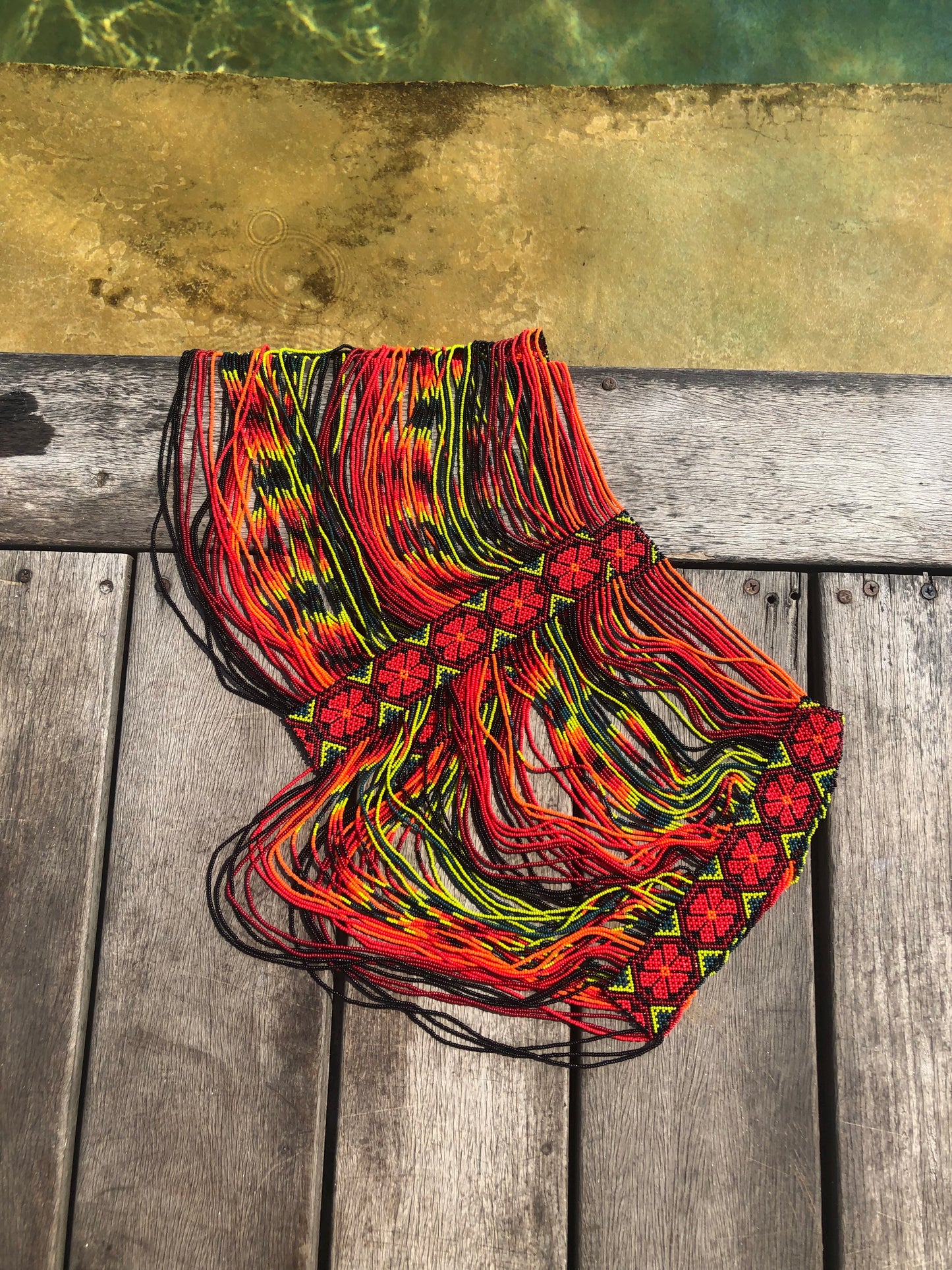 GODDESS TOP PEYOTE RED & OLIVE