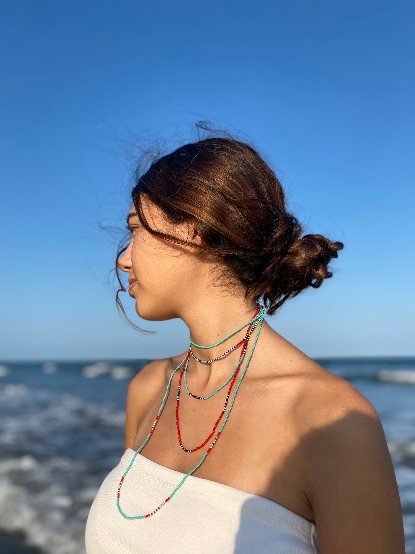 5 STRAND CHOKER RED/BLUE